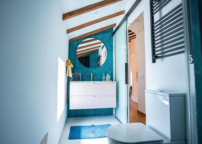 Valencia 2 Bed Luxury Guest House